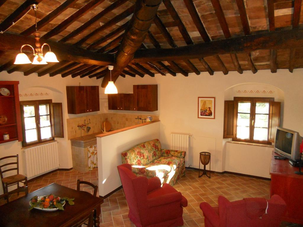 Podere Pian Dei Gelsi Volterra Buitenkant foto